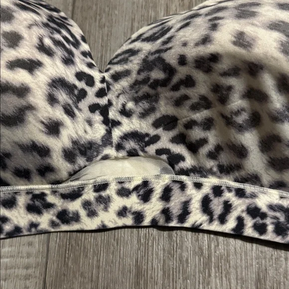 Cacique Black and Cream Leopard Print Bra-size 40C - Picture 4 of 7